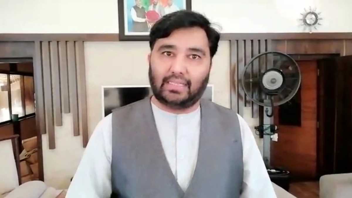 वक्फ बिल से गरीब को फायदा, भ्रष्टाचारी मुसलमानों को तकलीफ : हाजी अरफात शेख